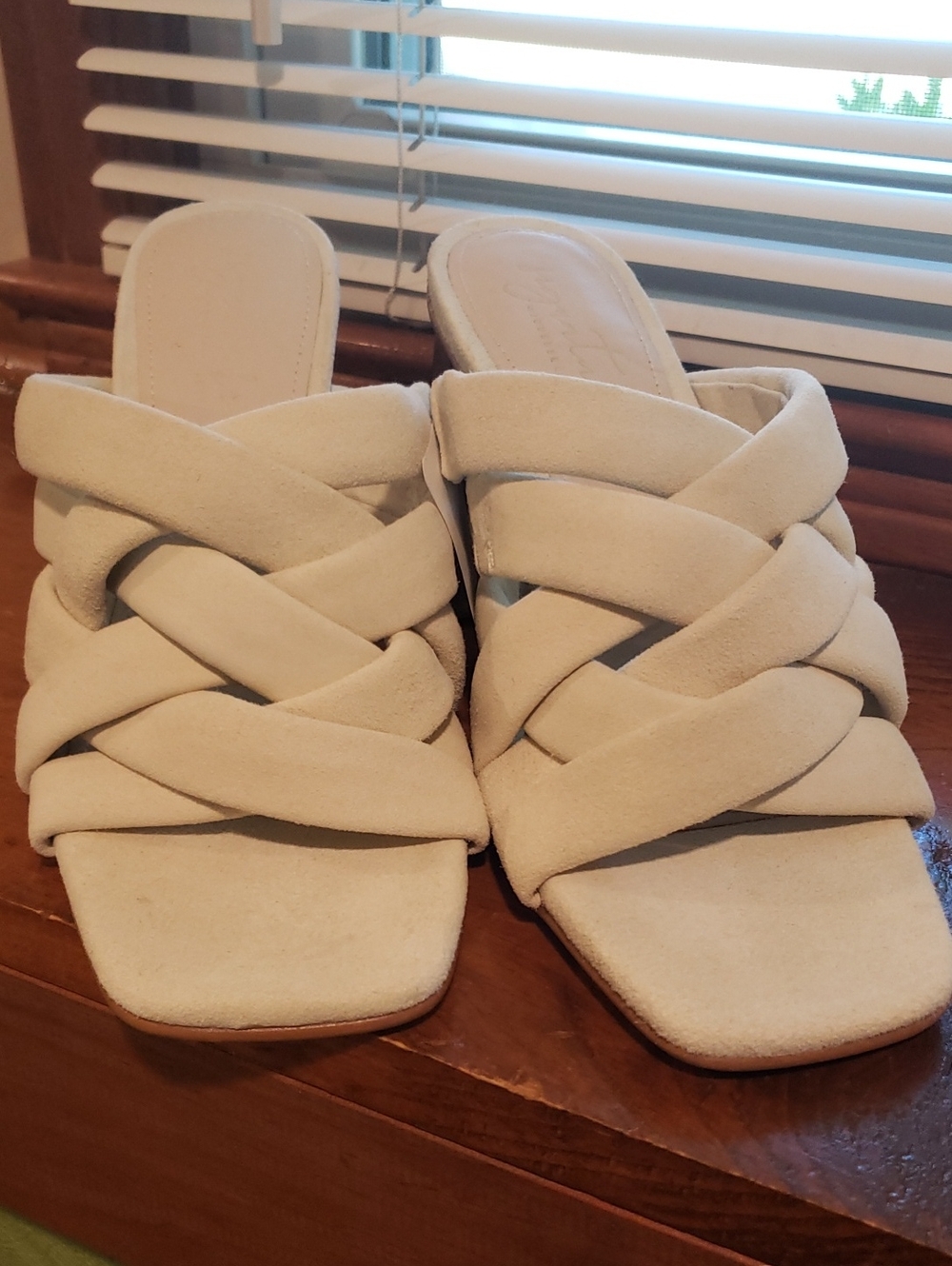 Woven NWOB Suede Slide Sandals in Cream Journee Collection